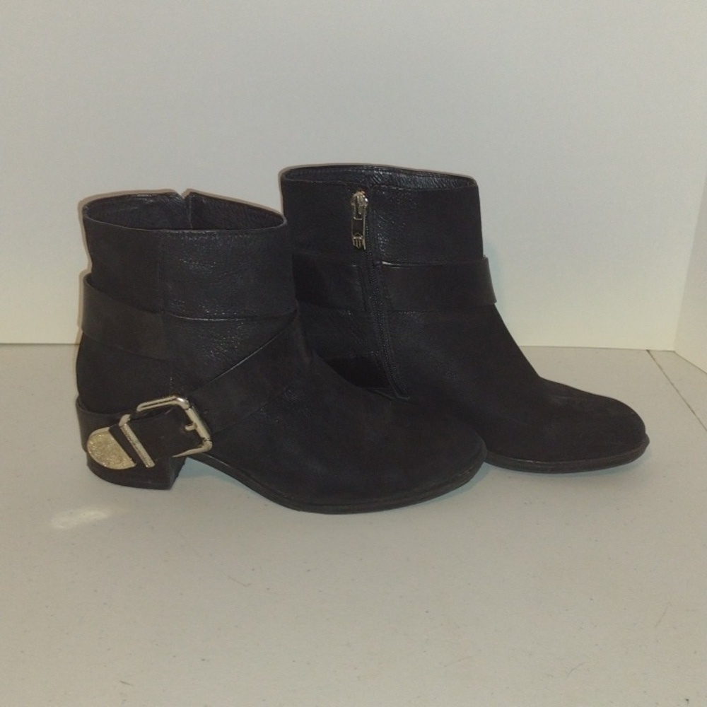 Vince Camuto Romeo Buckle Ankle Bootie size 6.5